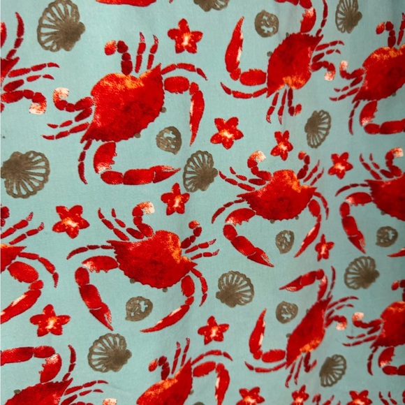 Ditch Plains Blue and Red Crab Print Button Down Shirt Size Large. - Picture 9 of 10